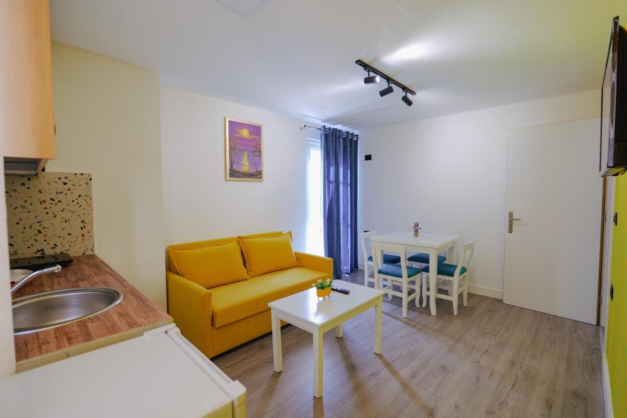 2E Apartments Sarande Exterior photo
