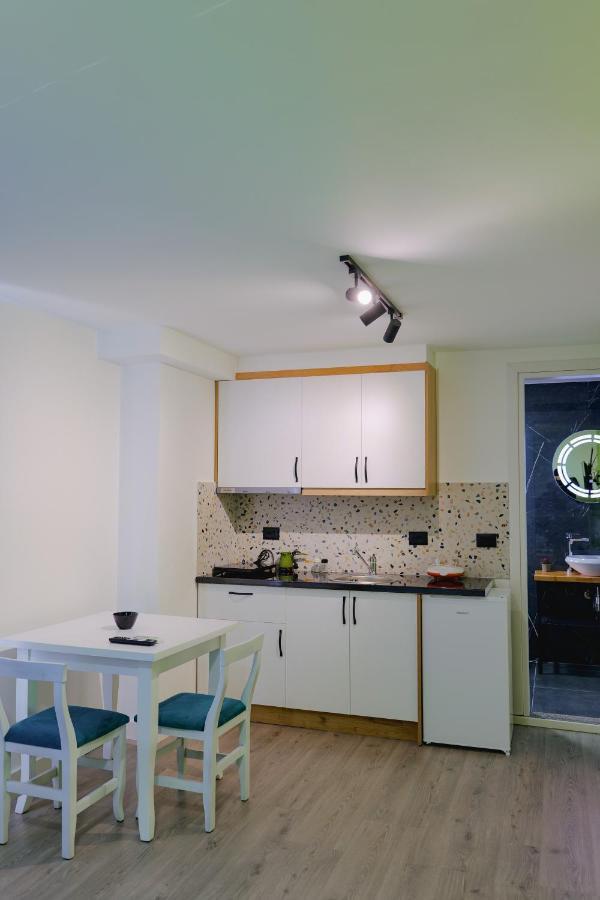 2E Apartments Sarande Exterior photo